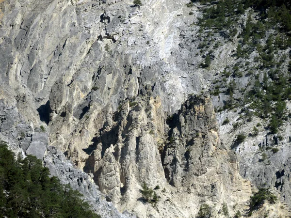 Круті Скелі Наслідки Ерозії Схилів Альпійських Каньйонів Над Мальовничою Альпійською — стокове фото