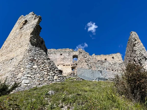 Ruinas Belfort Castillo Belfort Burg Belfort Oder Burgruine Belfort Sobre —  Fotos de Stock