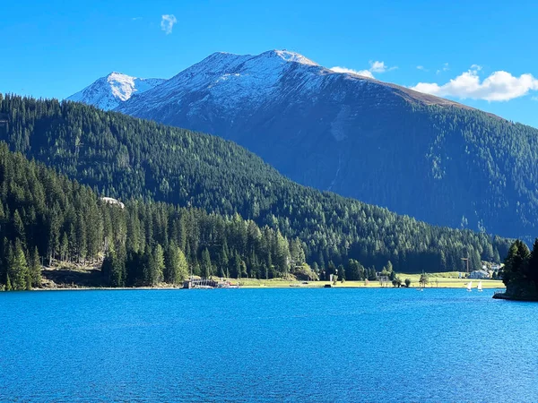 Slavné Švýcarské Horské Jezero Davos Pro Sport Relaxaci Srdci Alp — Stock fotografie