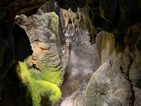 Cavernas Beatus Uma Maravilha Natural Lago Thun Beatus Hohlen Das — Fotografia de Stock