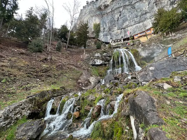 Stock image St. Beatus Waterfall or Waterfalls and cascades under the St. Beatus cave (Wasserfall bei den St. Beatus Hoehlen oder St. Beatusfall), Interlaken - Canton of Bern, Switzerland (Kanton Graubuenden, Schweiz)