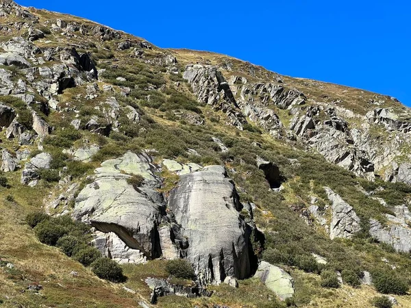 Sziklák Kövek Albulai Alpok Őszi Alpesi Környezetében Fluela Fluelapass Svájci — Stock Fotó