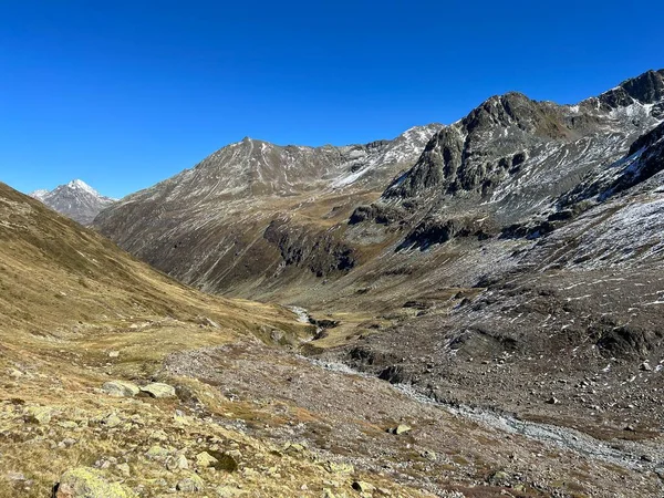 Vacker Höstutsikt Över Den Alpina Dalen Val Grialetsch Och Aua — Stockfoto