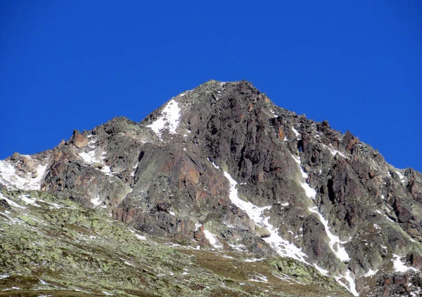 Első Sziklás Hegycsúcson Piz Champatsch 2946 Svájci Alpokban Fluela Fluelapass — Stock Fotó