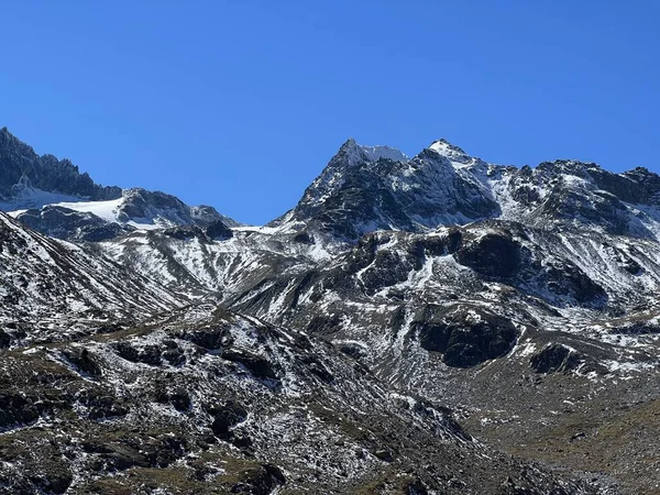 Primera Nieve Pico Rocoso Piz Grialetsch 3130 Los Alpes Albula — Foto de Stock