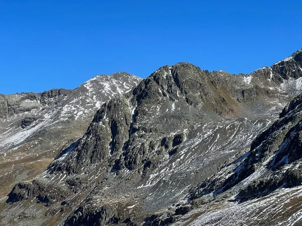 Первый Осенний Снег Скалистых Вершинах Горной Местности Альбульских Альп Над — стоковое фото
