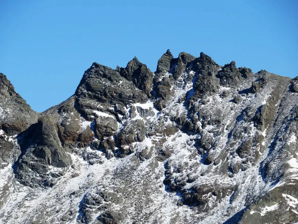 Erster Herbstschnee Auf Den Felsigen Gipfeln Der Bergregion Der Albula — Stockfoto