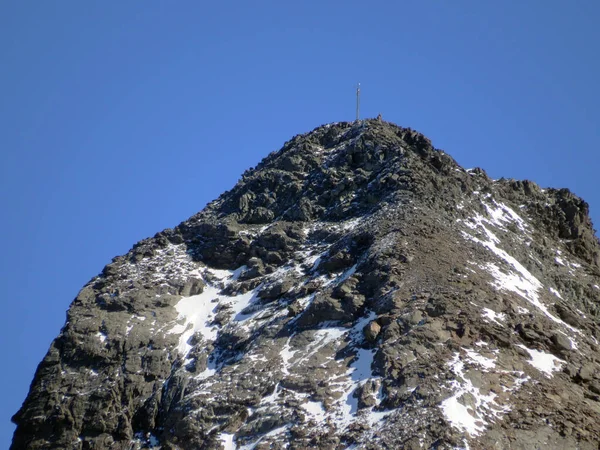 Erster Schnee Auf Dem Felsgipfel Piz Sarsura Pitschen 3132 Den — Stockfoto