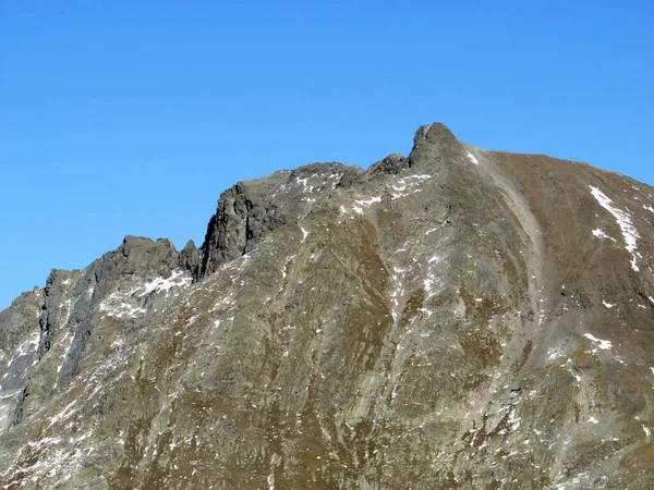 Montagna Rocciosa Piz Murterchoembel 2998 Nel Massiccio Delle Alpi Dell — Foto Stock