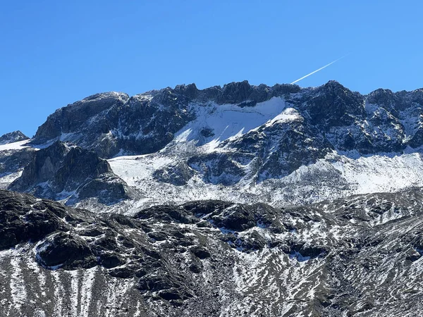 Πρώιμα Φθινοπωρινά Υπολείμματα Του Αλπικού Παγετώνα Vardet Grialetsch Στο Ορεινό — Φωτογραφία Αρχείου