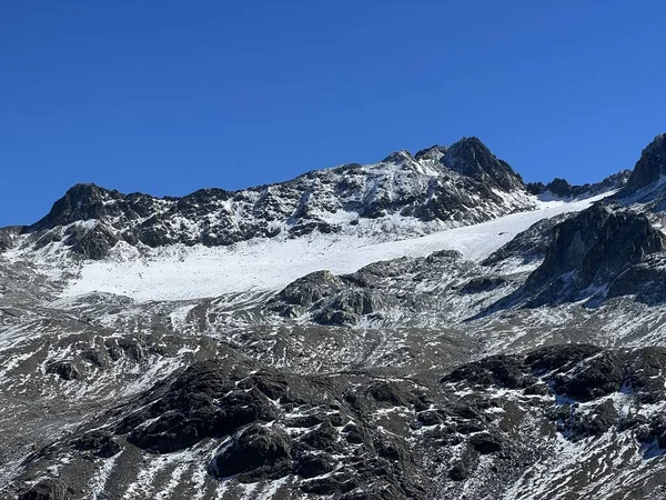 Ранние Осенние Остатки Альпийского Ледника Vardet Grialetsch Горном Массиве Альбула — стоковое фото