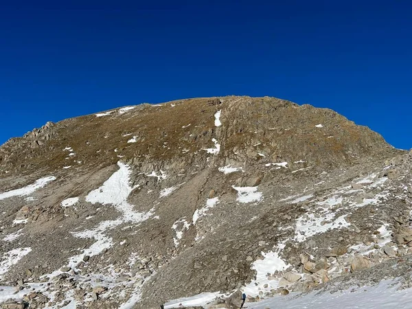 Tání Čerstvého Podzimního Sněhu Nádherném Prostředí Švýcarského Horského Masivu Abula — Stock fotografie