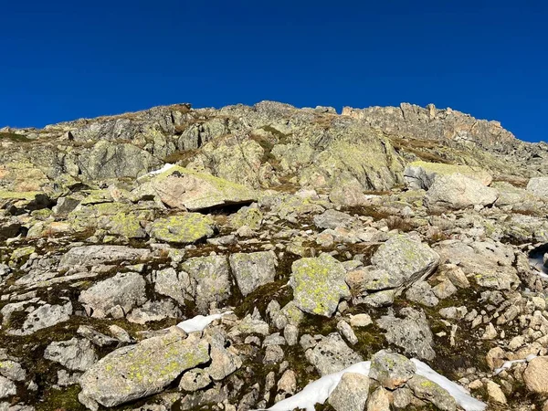 Klippor Och Stenar Hösten Alpin Miljö Albula Alperna Och Ovanför — Stockfoto