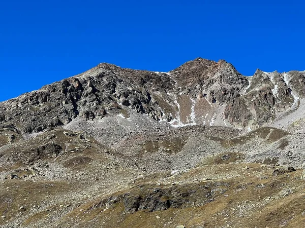 Albula Alpleri Ndeki Rocky Dağı Zirvesi Raduner Rothorn 3021 Alp — Stok fotoğraf