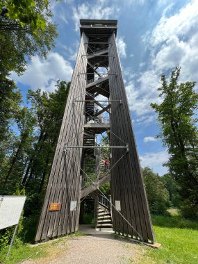Altberg gözlem kulesi veya Gözetleme Noktası Altberg, Daellikon (Dallikon) - İsviçre (Aussichtsturm Altberg veya Aussichtsplattform Altberg - Schweiz)