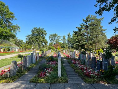 Affoltern Mezarlığı (Affoltern Mezarlığı) veya Cimetiere Affoltern Oder Friedhof Affoltern - Zürih veya Zuerich, İsviçre (Schweiz)