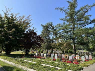 Affoltern Mezarlığı (Affoltern Mezarlığı) veya Cimetiere Affoltern Oder Friedhof Affoltern - Zürih veya Zuerich, İsviçre (Schweiz)