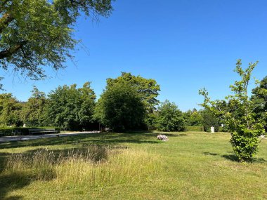 Affoltern Mezarlığı Parkı veya Mezarlık Afoltern Oder Friedhofspark Affoltern - Zürih veya Zuerich, İsviçre / Schweiz