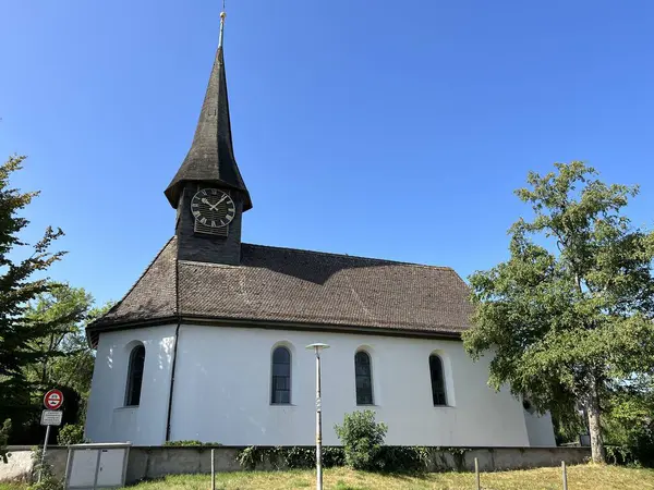 ウンタードルフの福音派改革派教会または福音派改革派教会キルシュ ウンタードルフ チューリッヒまたはチューリッヒ スイス スイス — ストック写真