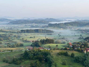 Hırvat Zagorje - Hırvatistan (Panoramski, Balonom iznad Hrvatskog Zagorja - Hrvatska)