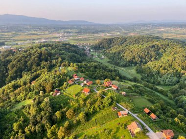 Hırvat Zagorje - Hırvatistan (Panoramski, Balonom iznad Hrvatskog Zagorja - Hrvatska)