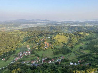 Hırvat Zagorje - Hırvatistan (Panoramski, Balonom iznad Hrvatskog Zagorja - Hrvatska)