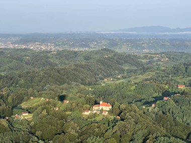 Hırvat Zagorje - Hırvatistan (Panoramski, Balonom iznad Hrvatskog Zagorja - Hrvatska)