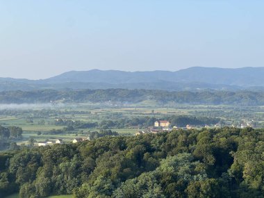 Hırvat Zagorje - Hırvatistan (Panoramski, Balonom iznad Hrvatskog Zagorja - Hrvatska)