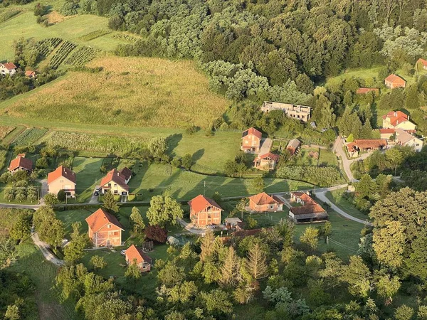Pohled Lesy Pole Vesnice Kopce Zagorje Během Panoramatického Letu Balónem — Stock fotografie