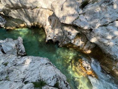 The Small Soca Gorge (Slovenya) - Kleine Soca-Schlucht oder Kleinen Soca-Troge (Kleinen Soca-Troege, Slowenien) - Mala korita Soce (Slovenija Soce))