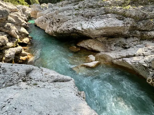 The Small Soca Gorge (Slovenya) - Kleine Soca-Schlucht oder Kleinen Soca-Troge (Kleinen Soca-Troege, Slowenien) - Mala korita Soce (Slovenija Soce))