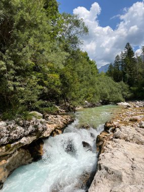 The Great Soca Gorge (Triglav Ulusal Parkı, Slovenya) - Grosse Soca-Schlucht oder Grosse Soca-Troge, Nationalpark Triglav (Grosse Soca-Troege, Slowenien) - Velika korita Soce, Triglavski narodni parkı