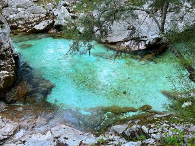 The Small Soca Gorge (Slovenya) - Kleine Soca-Schlucht oder Kleinen Soca-Troge (Kleinen Soca-Troeg, Slowenien) - Mala korita Soce (Slovenija Soce))