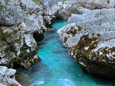 The Small Soca Gorge (Slovenya) - Kleine Soca-Schlucht oder Kleinen Soca-Troge (Kleinen Soca-Troeg, Slowenien) - Mala korita Soce (Slovenija Soce))