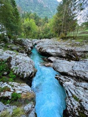 The Small Soca Gorge (Slovenya) - Kleine Soca-Schlucht oder Kleinen Soca-Troge (Kleinen Soca-Troeg, Slowenien) - Mala korita Soce (Slovenija Soce))