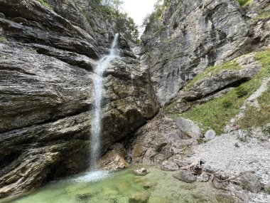 Şelale Fiorinofall (Mağara del Predil, İtalya) - Cascata Fiorino oder Wasserfall Fiorino