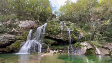 Glijun deresindeki Virje şelalesi (Bovec, Slovenya) - Der Virje Wasserfall am Glijun Bach oder Virjefall (Bovec, Slowenien) - Virje veya Vodopad Virje (Bovec, Slovenic,)