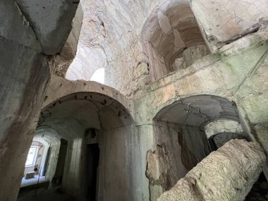 Fort Hermann (Triglav Ulusal Parkı, Slovenya) - Festung Fort Hermann (Triglav-Nationalpark, Slowenien) - Zgornja trdnjava Kluze ali Utrdba Fort Hermann, Bovec (Triglavski narodni parkı, Slovenija)