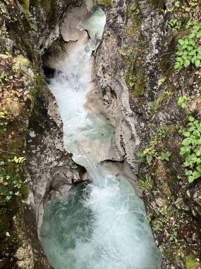 Moznica vadileri veya Nemclja kanyonu (Triglav Ulusal Parkı, Slovenya) - Moznica Troege oder Nemclja Flussbett, Bovec (Triglav-Nationalpark, Slowenien) - Klanac Moznice Moznice ali Korita Nemclje (Narodni parkı Triglav)