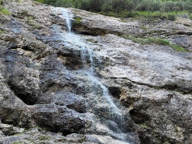 Predelica şelalesi, Log pod Mangartom (Triglav Ulusal Parkı, Slovenya) - Predelica Wasserfall (Triglav-Nationalpark, Slowenien) - Predelski Tokadı (Triglavski narodni parkı, Slovenya))