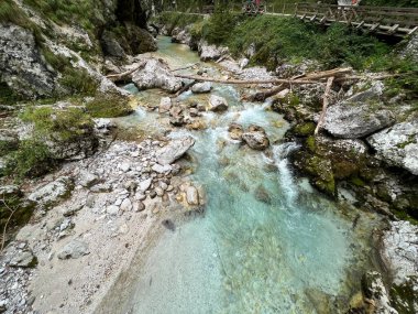 Tolmin Gorges (Triglav Ulusal Parkı, Slovenya) - Tolminer Klammen (Nationalpark Triglav, Slowenien) - Tolminska korita (Triglavski narodni parkı, Slovenya)