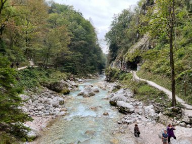 Tolmin Gorges (Triglav Ulusal Parkı, Slovenya) - Tolminer Klammen (Nationalpark Triglav, Slowenien) - Tolminska korita (Triglavski narodni parkı, Slovenya)