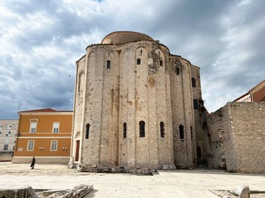 St. Donatus Kilisesi veya St. Donatus Kilisesi (Zadar, Hırvatistan) - Kirche des Heiligen Donat, Donatuskirche in Zadar oder Kirche Sv. Donat (Kroatien) - Crkva svetog Donata u Zadru (Zadar, Hrvatska)