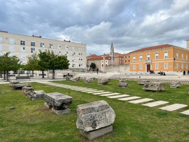 Roma Forumu im Zadar (Hırvatistan) - Zadar 'daki Roemisches Forumu (Kroatien) - Zadarski rimski forumu ili Rimski forumu u Zadru (Zadar, Hrvatska)