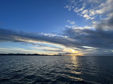 Ünlü Zadar romantik gün batımı (Zadar, Hırvatistan) - Beruehmter romantischer Sonnenuntergang in Zadar (Zadar, Kroatien) - Cuveni zadarski romanticni zalazak sunca (Zadar, Hrvatska)