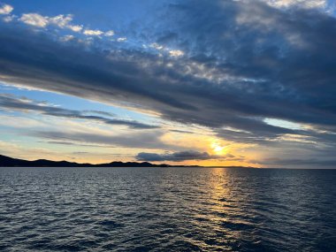 Ünlü Zadar romantik gün batımı (Zadar, Hırvatistan) - Beruehmter romantischer Sonnenuntergang in Zadar (Zadar, Kroatien) - Cuveni zadarski romanticni zalazak sunca (Zadar, Hrvatska)