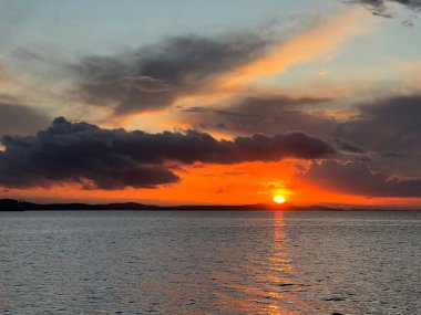 Ünlü Zadar romantik gün batımı (Zadar, Hırvatistan) - Beruehmter romantischer Sonnenuntergang in Zadar (Zadar, Kroatien) - Cuveni zadarski romanticni zalazak sunca (Zadar, Hrvatska)