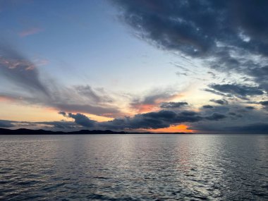 Ünlü Zadar romantik gün batımı (Zadar, Hırvatistan) - Beruehmter romantischer Sonnenuntergang in Zadar (Zadar, Kroatien) - Cuveni zadarski romanticni zalazak sunca (Zadar, Hrvatska)