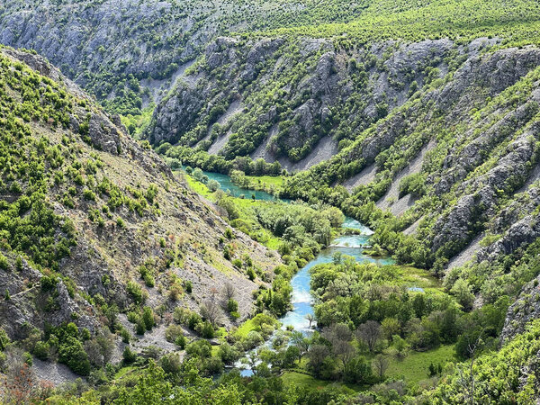 Krupa river canyon, right tributary of Zrmanja (Velebit Nature Park, Croatia) - Schlucht des Flusses Krupa, rechter Nebenfluss des Zrmanja (Naturpark Velebit, Kroatien) - Kanjon rijeke Krupe, desne pritoke Zrmanje (Park prirode Velebit, Hrvatska)