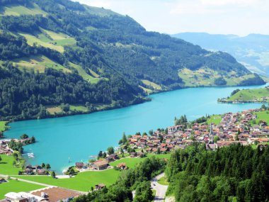 Lungern Gölü veya Doğal Rezervuar Lungerersee - İsviçre Obwald Kantonu (Naturstausee Lungernsee oder Lungerensee - Kanton Obwald, Schweiz)